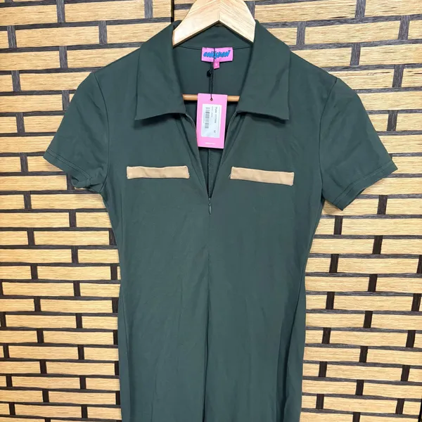 Edikted Carmin Olive Green Zip Front Jumpsuit Size Medium‎ - Image 3