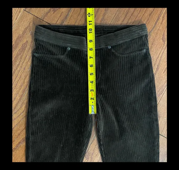 HUE Brown velvet corduroy thick ribbed leggings - Size Small Tall. Gently warn & excellent condition. Velvet corduroy Ribbed black leggings. Real back pockets. Measurements approximately 13” waste not fully stretched out x 9” rise x 42” long x 32” inseam. None smoking home. Priced to sell at as is condition. Don’t like my price make reasonable offer! - Image 8