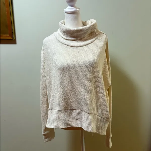 FREE PEOPLE ivory textured sweater turtleneck L - Image 3