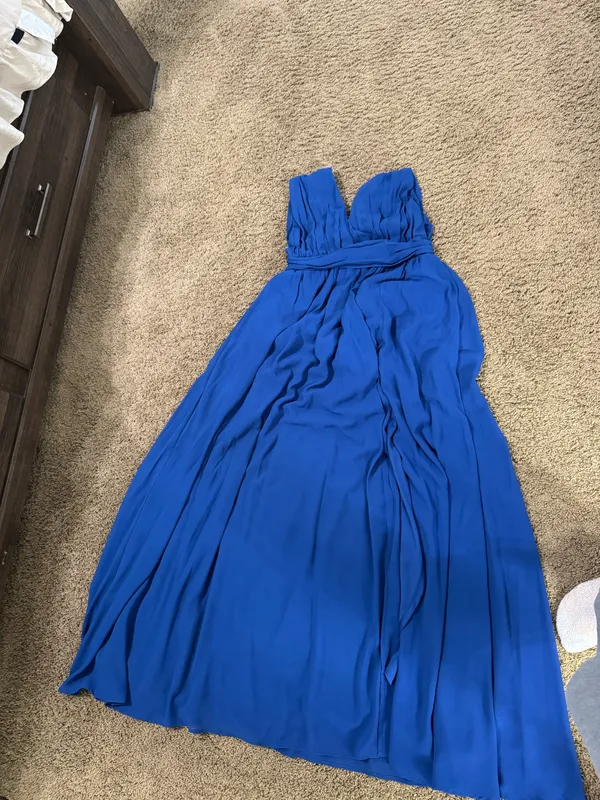 Blue lulus dress  - Image 3