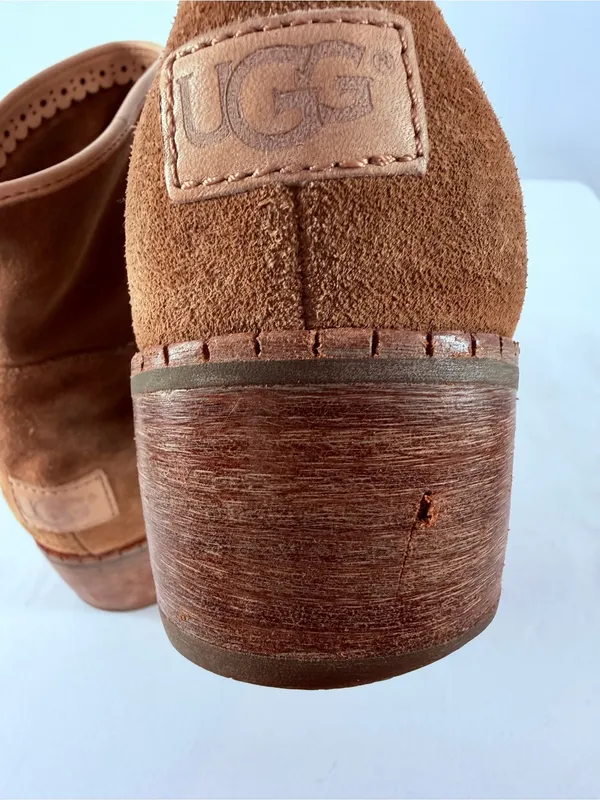 Ugg Darling Suede Pull‎ On Ankle Boot in Brown Size 9 - Image 8