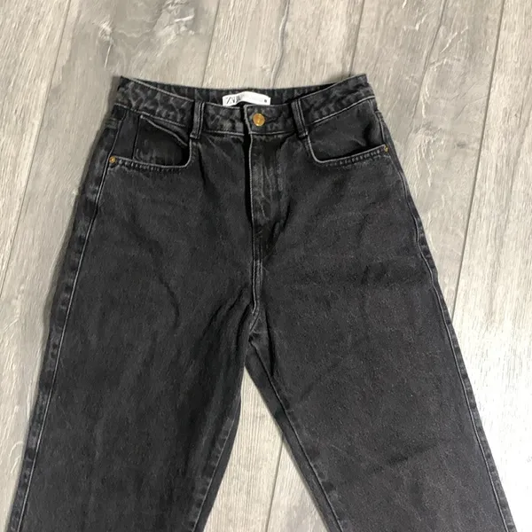 Zara Black Denim Raw Hem Jeans Size 6 - Image 2