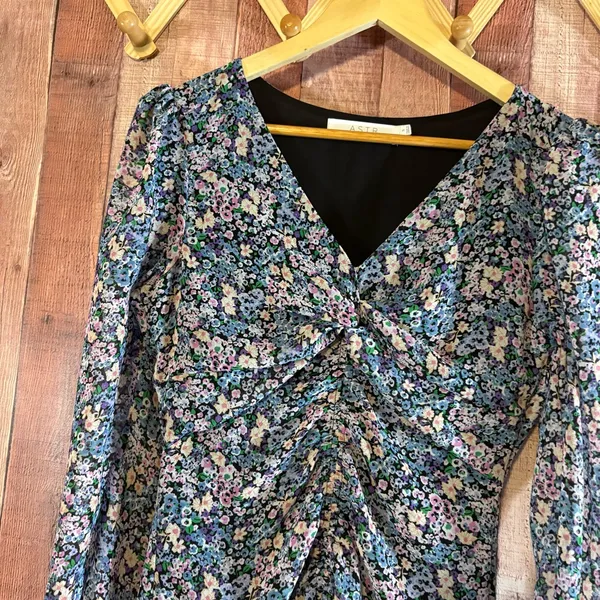 ASTR Blue Floral Midi Dress Size‎ Small - Image 3