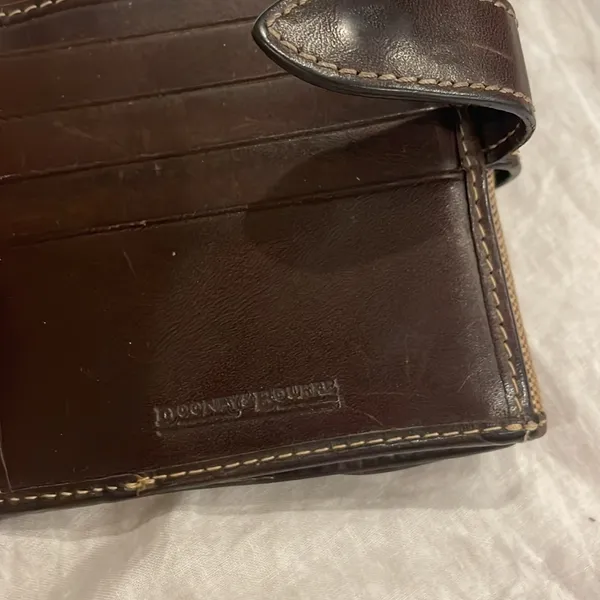 Dooney and Bourke vintage wallet - Image 5