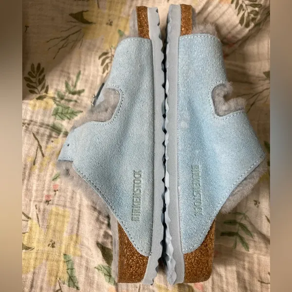 Birkenstock Arizona Shearling Light Blue Sandals Women’s Size 6/6.5 - Image 6