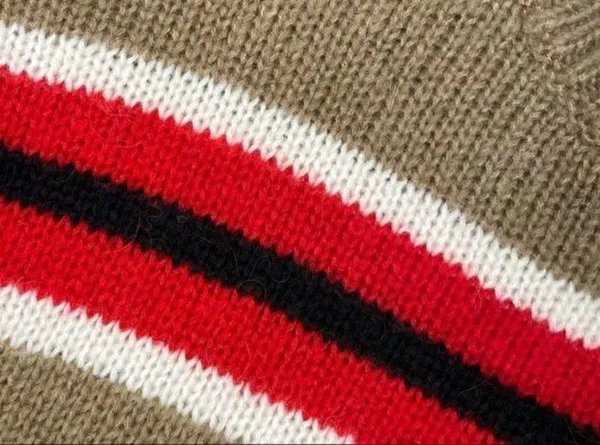 Urban outfitters striped long sleeve oversized knit sweater size medium - Image 3