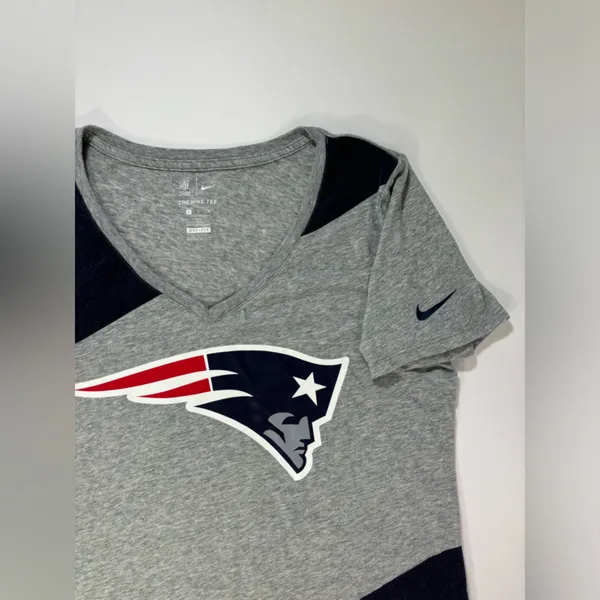 Nike Gray and Black Short Sleeve Tee - Image 6