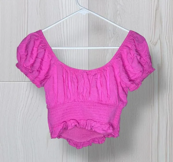 HOLLISTER Women’s Scrunched Off Shoulder Babydoll Top - Image 3