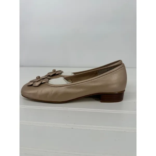 Vtg Karen Scott Floral Flats Women 7.5 Gold Leather Low Heel Dress Shoes Comfort - Image 6