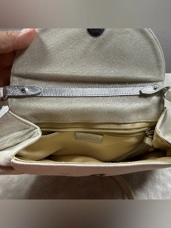 Stuart Weitzman Shimmery Cream Pleated shoulder bag - Image 5