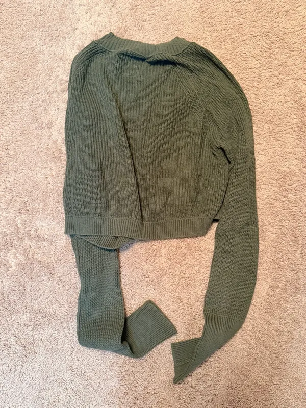 Hollister Olive Green Mock Neck Sweater - Image 4