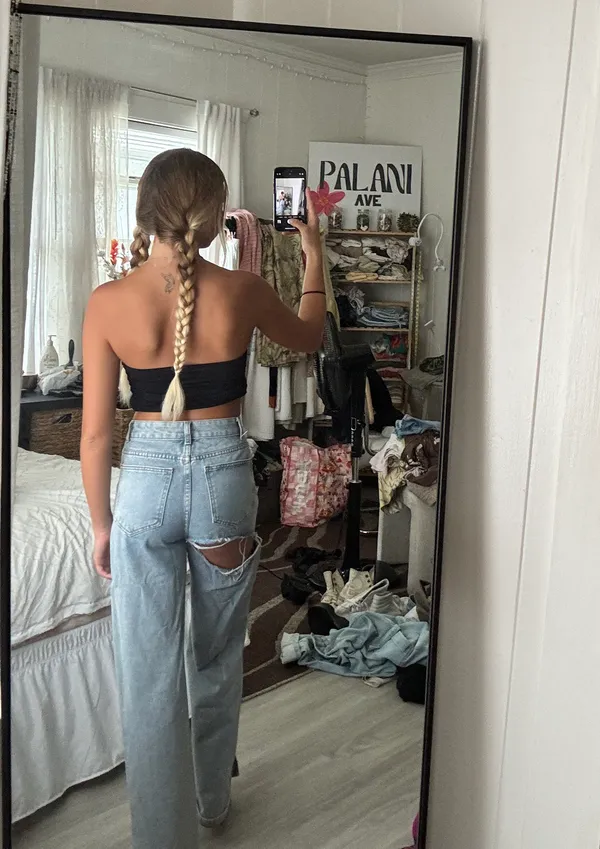 Butt Rip Denim Jeans Size 26 - Image 2