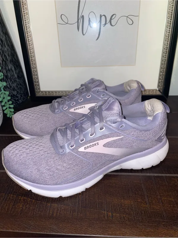 Brooks Transmit 3 Lavender Light Pink Running Sneakers Size 9.5 - Image 8
