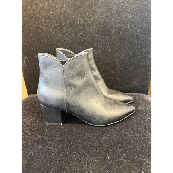 Cole Haan Black Leather Pointed Toe Block Heel Ankle Boots W14979 Size 8.5B - Image 3
