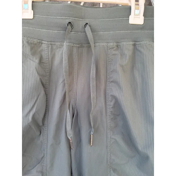 Lululemon Beyond the Studio Jogger Sage Green Pinstripe Ruched Pants Womens SZ 6 - Image 2