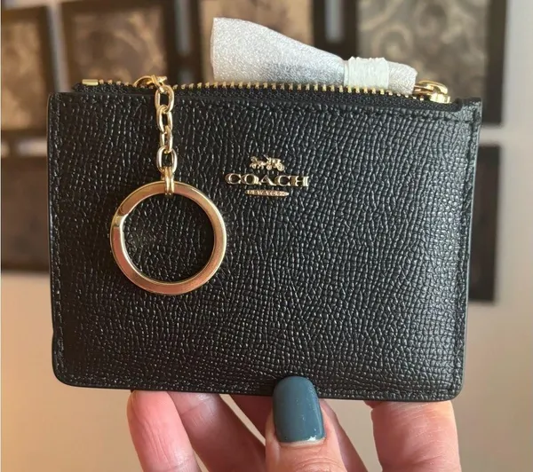 Authentic COACH grossgrain leather zip top card case with keychain - Image 5