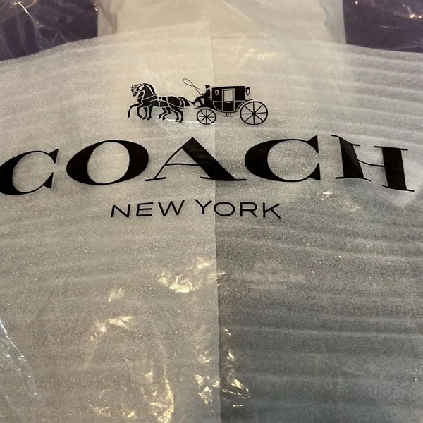 COACH NWT gorgeous black pebble leather crossbody handbag - Image 10