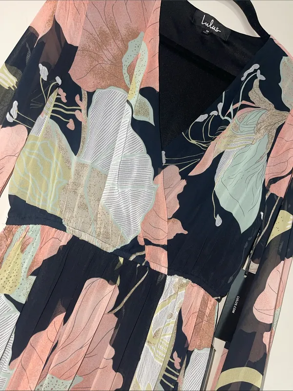 Lulus Wondrous Water Lilies Black Floral Print Maxi Dress Medium New - Image 5