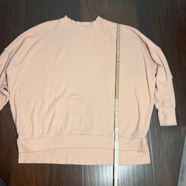 Aerie light peach crewneck sweater sz large - Image 6