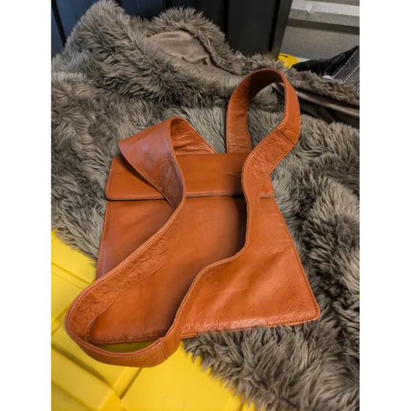 Vintage Canyon Outback Tote-Adobe Clay-Cowhide Leather - Image 11