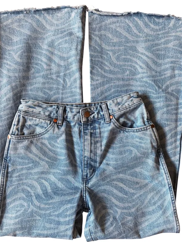 Wrangler Flare Leg Jeans Size 27x31 Wanderer High Rise Meow Laser Tiger Country - Image 5