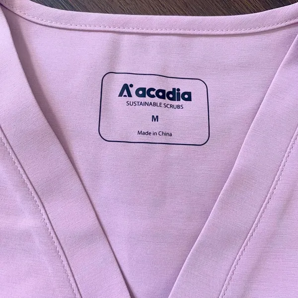 NWT Lambda Acadia Stella Every Day Scrub Top M Pink Lilac Size M - Image 6