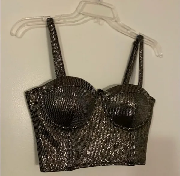 Charlotte Russe corset style Top is size Small. - Image 4