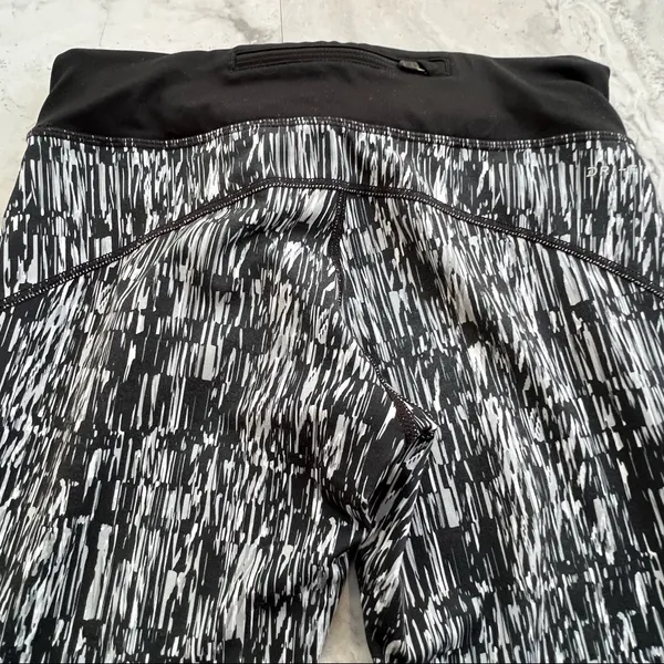 Nike Running Dri Fit Brush Stroke Pants Size‎ Small - Image 3