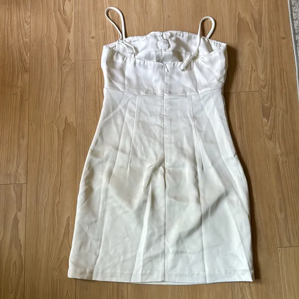 Nia White Rose Dress - Image 3