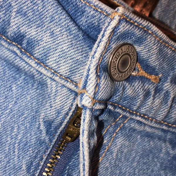 Levi’s 70’s high flare jeans size 31 - Image 3