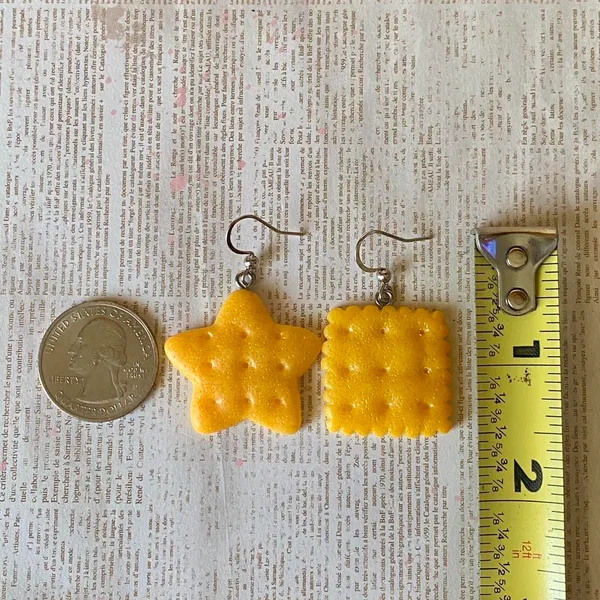 Handmade Kawaii harajuku y2k style biscuit earrings🩷 - Image 5