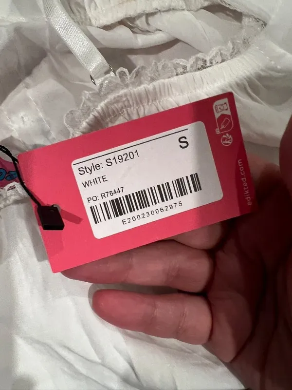 NWT Edikted‎ small white tank top - Image 10