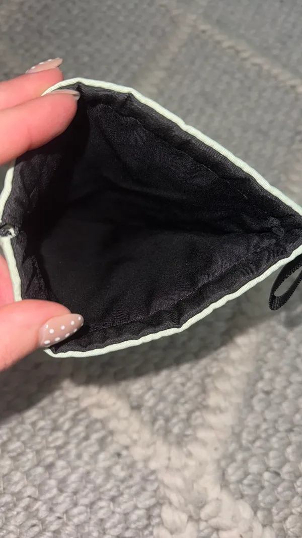 prada pouch - Image 3