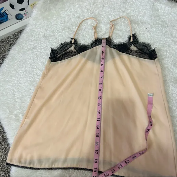 5/$30 🎈 Q & A medium nude lace trim camisole - Image 6