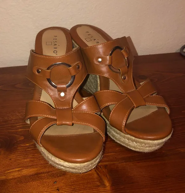 Pesáro Brown Wedge Sandals Size 8.5 - Image 2