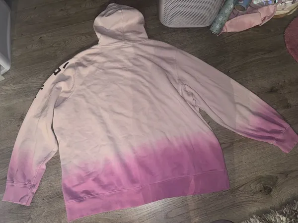 Hello Kitty bioworld unisex 3XL Ombré hoodie 2023 - Image 11