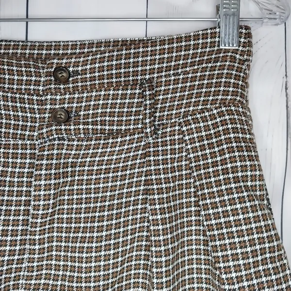 Cider Houndstooth Pleated High Waisted Shorts - Image 2