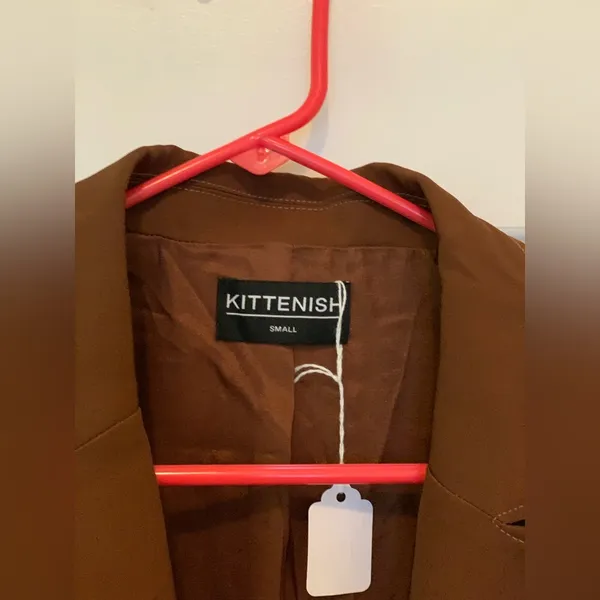 Kittenish Chocolate Brown Button Front Blazer.Quiet Luxury.        Size-Small - Image 2