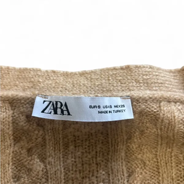 Zara light brown or tan button knit cardigan light brown oversized size small - Image 6