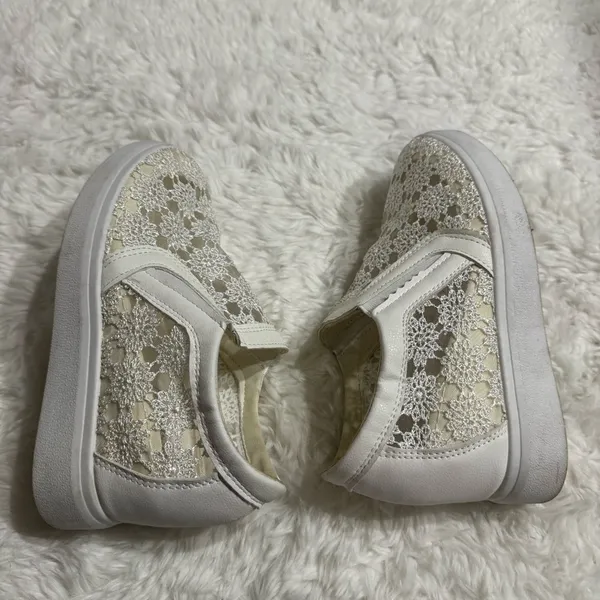 Amazon 5/$32 Bridal Wedge Shoes Size 7.5 - Image 9