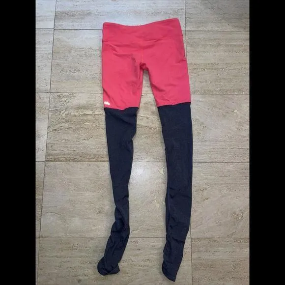 Alo‎ Yoga Goddess Ribbed Leggings High Waisted Pink gray Size m - Image 3