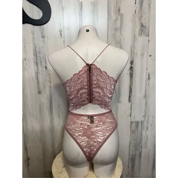 Windsor pink laced bodysuit - Image 2