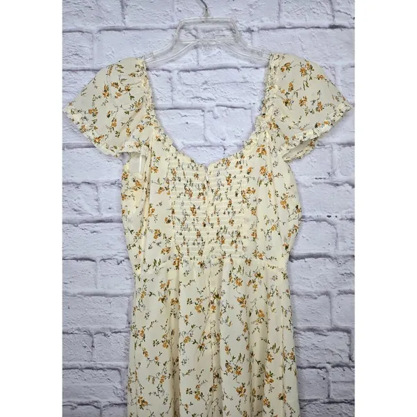 Dex Sweatheart Floral Boho Smocked Midi Sundress medium. - Image 5