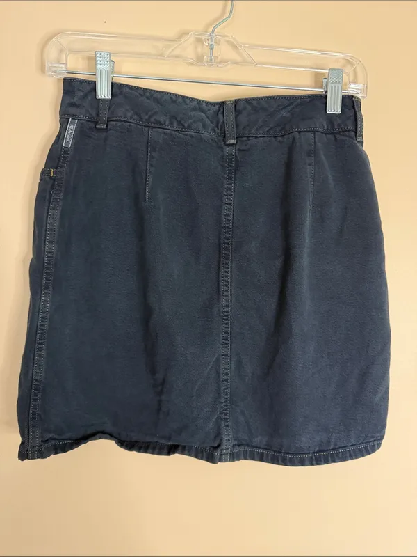 Classic Black Mini Skirt with Double Button Waist Size 4 - Image 5