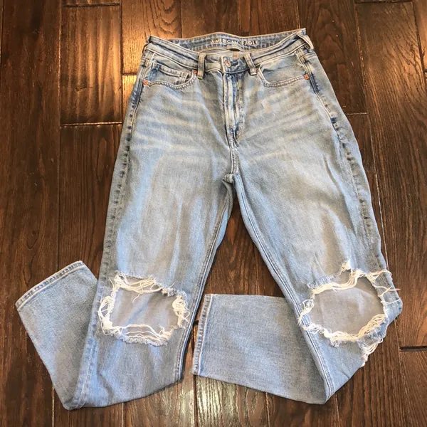 American Eagle MOM jeans size 6 long distressed - Image 6