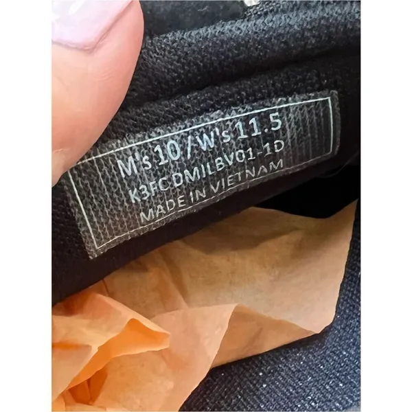 Kizik Milan Black and White Suede Hands-Free Sneakers Unisex Size 11.5 Women’s - Image 9