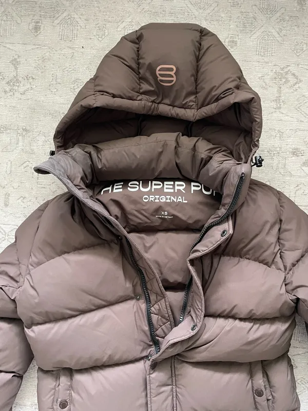 Aritzia super puff jacket  - Image 2