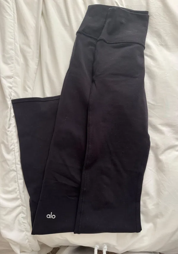 Alo Airbrush High Waist 7/8 Bootcut Legging - Image 4