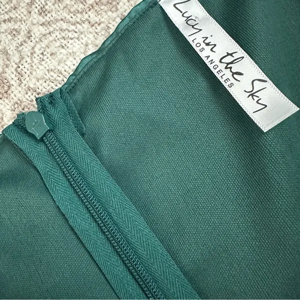 Lucy In The Sky Miley Puff Sleeve Wrap Dress In Hunter Green - Image 4