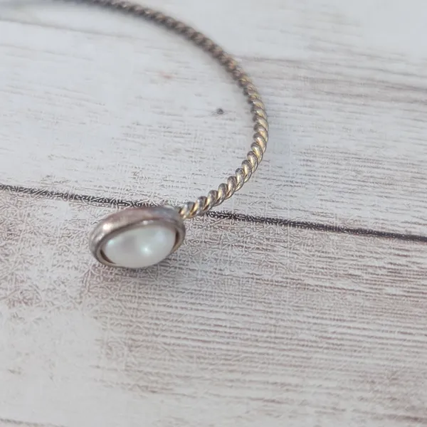 Vintage Bracelet with Faux Pearls - Heavy Tarnish/Discoloration - Image 5
